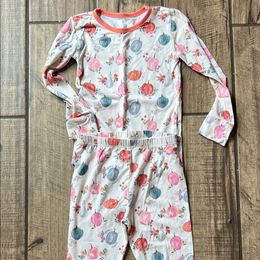 Charming Pumpkin Print Kids Pajama Set